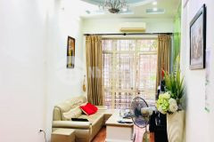 Ôi rẻ quá, mặt phố nguyễn ngọc nại, kinh doanh ô tô giá chỉ 9.7 liên hê 0903432411