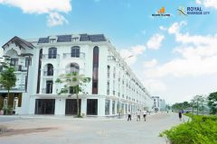 Đất nền trung tâm tp móng cái sổ đỏ trao tay cực hot chỉ 19trm2 dự án royal riverside