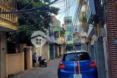 Nhà đẹp ở luôn tại ngô quyền. vị trí trung tâm gần ô tô đỗ 2.6 tỷ