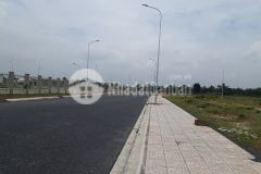 Tôi chính chủ bán đất gần tđc, giá chỉ 16trm2 sổ hồng sang tên ngay đường 25m.