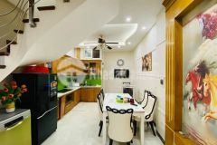 Bán nhà mặt phố nguyễn khang, 80m, giá 21,5 tỷ