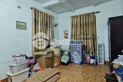 Bán gấp nhà 100m2, 4 tầng, 5m mặt tiền, giá 5.7 tỷ, mặt ngõ rộng, ô tô vào nhà