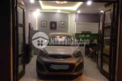 Bán nhà quận thanh xuân 3 tỷ 8, có gara vị trí cực hiếm. lh 0903432411