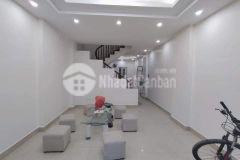 Bán nhà đường kim giang, thanh xuân, nhỉnh 5 tỷ, dt 52 m2, mt 4.5 m, 2 thoáng, ở ngay.