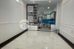 Khu vực minh khai, hiếm nhà bán, ô tô đỗ cửa, kinh doanh tốt, sổ vuông, dt 40m2 nhỉnh 5 tỷ