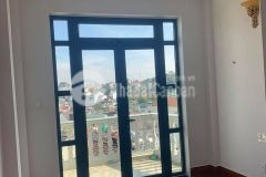 Ks84 cần bán khách sạn mặt tiền đường chính cổ loa phường 2 tp đà lạt.