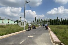 Cần bán đất nền shr kdc hố nai, giá 900 triệunền, dt 100n2.