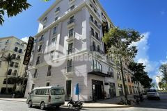 Bán khách sạn phú quốc 22 phòng đã hoàn thiện, tiện ích 5 sao, sát biển, giá cđt. lh0901433669.