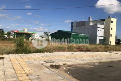 Bán đất kdc thạch bích giá rẻ sổ hồng riêng 125m2 giá chỉ 1ty480 lh 0909679112