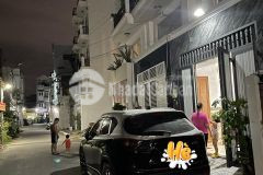 Bán nhà phú nhuận, phan xích long, khu đất vàng 2 tầng 64m2 giá rẻ