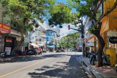 Bán nhà 3 tầng mặt tiền hồng bàng, trung tâm nha trang, gần biển