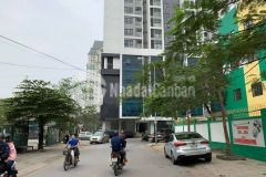 Bán gấp lô đất mê trì lô góc 2 thoáng ôtô vào nhà.