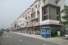 Cần tiền bán gấp shop house 4 tầng đã đóng 95 tiến độ cđt