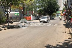 Bán nhà mặt phố hoàng đạo thành, dt 85m2, mt 5,6m, kinh doanh, vỉa hè, ô tô tránh. chỉ 11 tỷ.