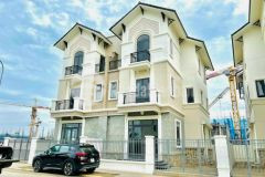 Chính chủ bán biệt thự chuẩn singapore giá rẻ từ 37trm2. lh 0975.098.187