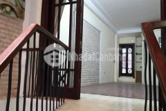 Hoàng quốc việt phân lô ô tô đỗ dt42m2 5t mt4m tương lai sáng ngời giá 6.3 tỷ nhà