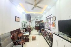 Siêu phẩm nhà hai mặt thoáng phố giáp nhất, ngõ thông, 35m2 x 5 tầng ở luôn, giá 3.1 tỷ