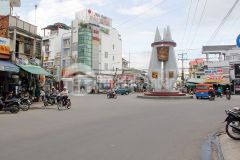 Đất ngộp giá sốc, cần ra nhanh lô góc mặt tiền ngay chợ bến cát, sổ hồng riêng