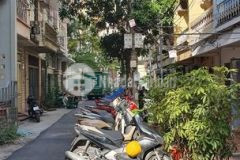 Giảm sốc từ 7 tỷ 4 xuống 6tỷ 95, cầu giấy, 45m2, 5t, phân lô, ô tô, kinh doanh.