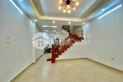 Bán nhà yên lạc, 44m24 tầng, 4.5 tỷ, nhà gần phố