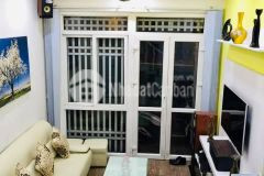 Bán nhà trung tâm cầu giấy mới đẹp tặng nội thất