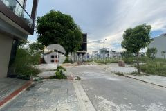 Bán lô nhìn hồ điều hòa dự án phượng mao green city quế võ. giá 2,55 tỷ. lh 0388153811