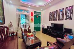 Thượng thanh kinh doanh đỉnh vỉa hè ô tô tránhdt90mx4tầng, mt4m, giá nhỉnh 14tỷ.