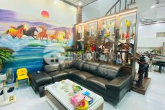 Ô tô đỗ cửa nhà đẹp ở ngay thông số đẹp nhanh tay kẻo lỡ