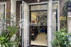 Bán nhà phú đô nhà đẹp ngõ rộng. cách mặt đường oto tránh chỉ 30m. nhà sẵn ở chủ tặng lại toàn bộ nội thất.