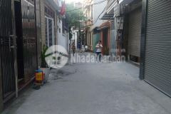 Nhà 5 tầng đẹp nguyễn văn cừ, long biên, 30m2, oto đỗ cổng, chỉ 3.4 tỷ