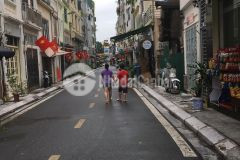 Bán nhà lô góc bạch mai hai bà trưng mặt tiền rộng, 48m2 4 tầng, giá 5,3 tỷ