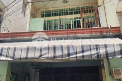 Nhà lô góc hxh 1 sẹc cách mạng tháng 8 quận 10, 102m2 chỉ 153trm2, lh 0971243100