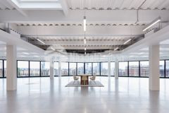 Cho thuê toà nhà văn phòng 9 tầng mặt phố hoàng văn thái.dt 105 m2.giá 4000 usdtháng