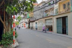 Bán nhà nhỏ xinh,rẻ,thanh am,dân xây chắc,32m,4 tầng,mt 4m,giá 2 tỷ