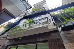 Bán nhà nguyễn đình hoàn cầu giấy 40m 5 tầng nhà mới đẹp ở ngay.