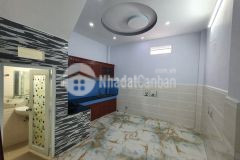 Bán nhà sát mặt tiền đường lớn, chỉ 4,5 tỷ.