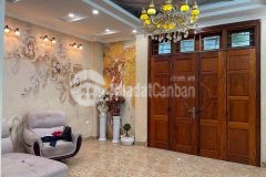 Cần bán gấp, âu cơ, dt 35m, 4 tầng, mt 3,8 m, giá 4.7 tỷ