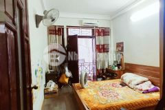 Bán nhà đường cầu giấy, ngõ ô tô tránh, khu tập thể văn công, giá còn 2,65 tỷ