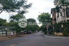 Cần bán biệt thự biệt lập việt hưng 240m2 x 3.5 tầng, 13m mt, 25.7 tỷ, ở sướng.