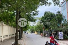 Chính chủ cần bán nhà mặt phố tđc thạch bàn 120 m2 4 tầng mặt tiền 10 m. 11.9 tỷ