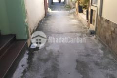 Bán nhà c4 phố ngọc thụy ngay chân cầu long biên 36m giá 1.6 tỷ.