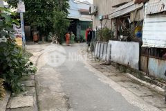 Bán nhà 134.7m2 tân hiệp hóc môn. cách đỗ văn dậy 500m.