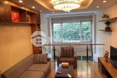 Hot lạc long quân, nhà siêu đẹp 7t, cách 1 nhà ra ô tô, 34m, mt 3.5m,4.65 tỷ.