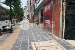 Bán nhà long biên ô tô tránh hai mặt ngõ thoáng sáng kinh doanh ngày đêm.