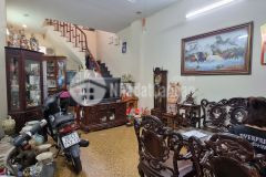 Ban gấp dt 29m 4t mt 4m giá 2.5 tỷ ngõ giếng mưt. bạch mai.hai bà trưng 0947913839