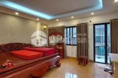 Lô góc, 3 thoáng, kinh doanh, 2 oto, lạc long quân, dt 130m x 5t, mt 6m, 18 tỷ hơn.