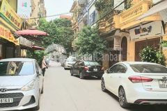 Tòa nhà 9 tầng câu giấy ô tô tránh đỗ vỉa hè