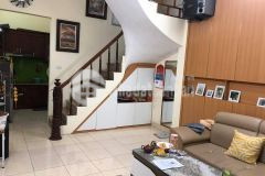 Qúa rẻ,qúa đẹp,chỉ 2.45tỷ có ngay nhà đẹp 5tầng,giáp sân vận động