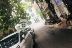 Cần bán nhà phố đỗ quang diện tích 42m, 5 tầng, ô tô đậu cửa, hơn 11 tỷ