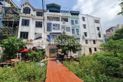 Bán đất ngọc thụy lô góc 45m ô đỗ cổng tặng giấy phép xây dựng.